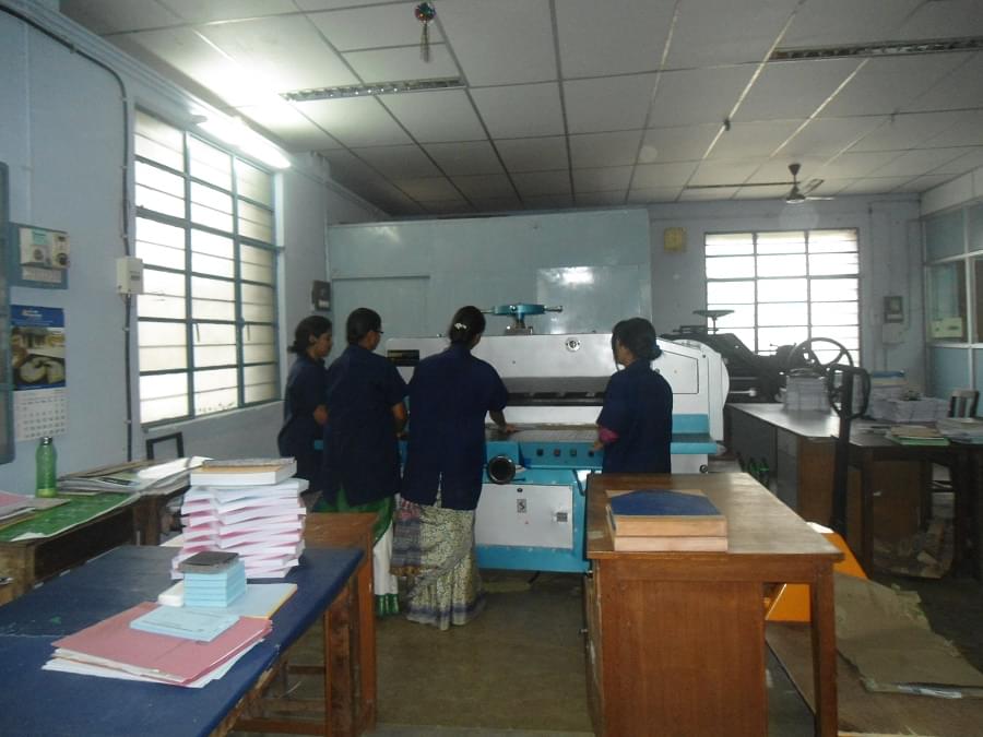 School of Engineering, Avinashilingam University Coimbatore Printing Technology Lab photo 6